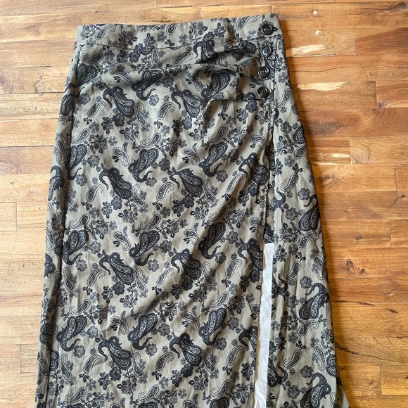 Cider Pattern Slit Midi Skirt - Picture 7 of 8